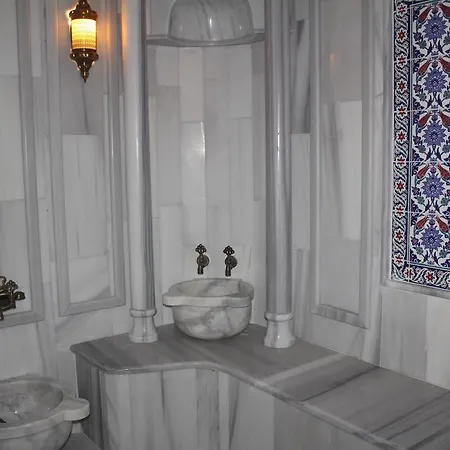 Erguvan Konaklari