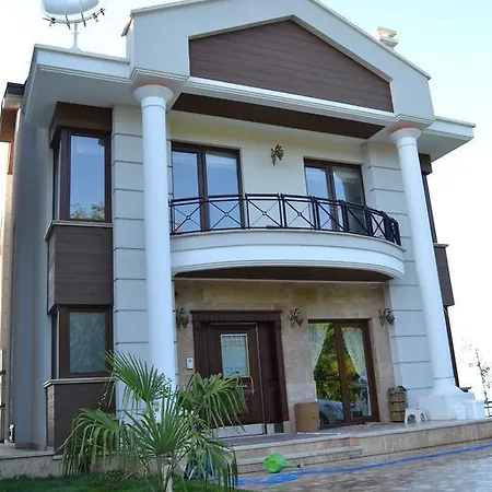 Erguvan Konaklari Trabzon