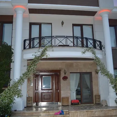 Erguvan Konaklari *